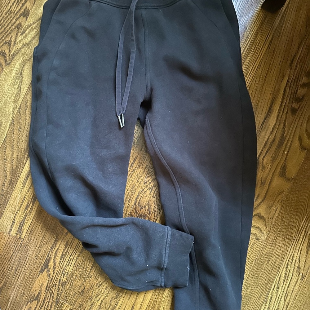 Lululemon Scuba Joggers Black